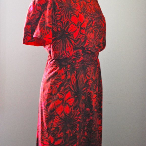 Red floral cocktail dress w/ scalloped detail L/XL - Picture 6 of 9